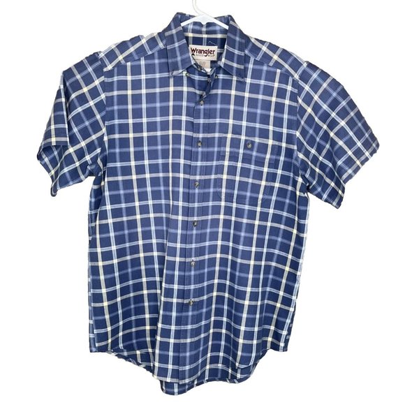 Wrangler Other - Wrangler Mens Button Down Shirt LG Blue Plaid Short Sleeve Rugged Wear Outdoors